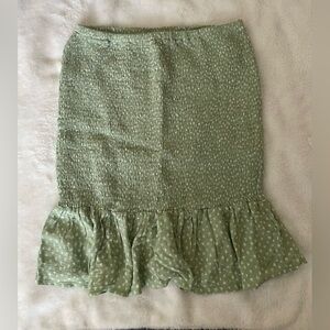 La Hearts Women’s Olive Ruffle skirt size XS